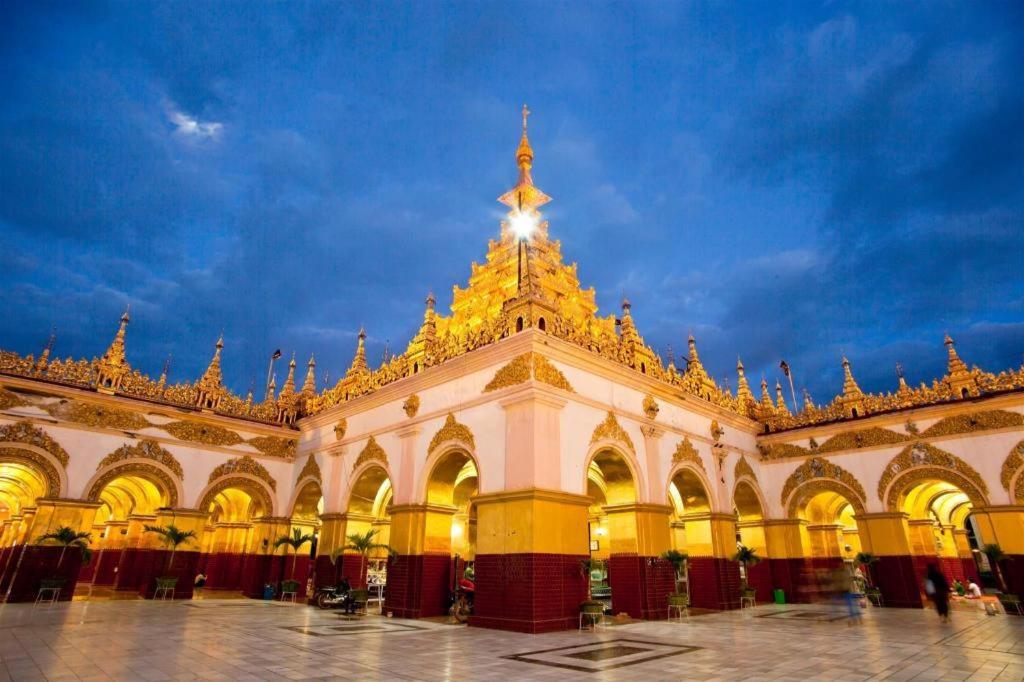 City Grand Hotel Mandalay Buitenkant foto