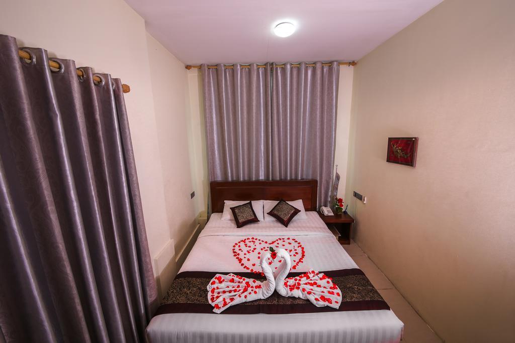 City Grand Hotel Mandalay Buitenkant foto