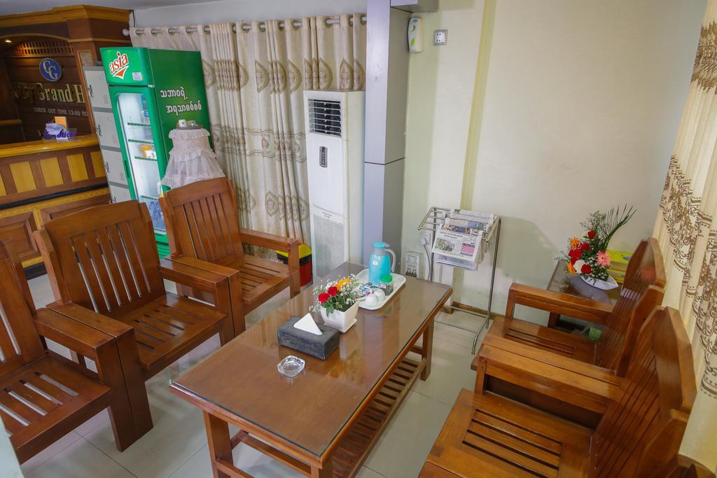 City Grand Hotel Mandalay Buitenkant foto